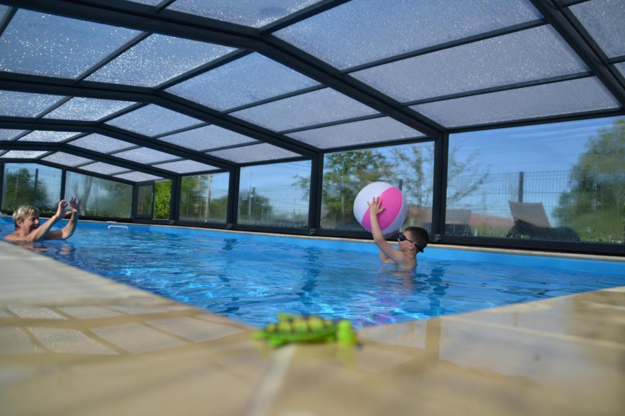 Alaguyauder Le Kota Bed & Breakfast Chatillon-sur-Broue Eksteriør bilde