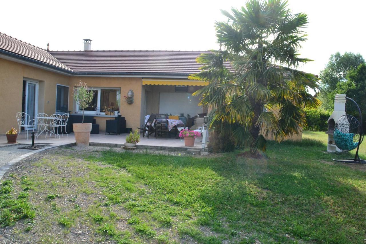 Alaguyauder Le Kota Bed & Breakfast Chatillon-sur-Broue Eksteriør bilde